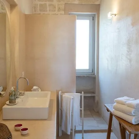 Masseria Cisterna Rossa *