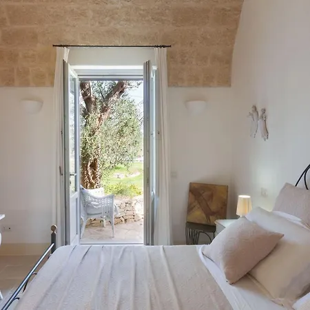 Masseria Cisterna Rossa *